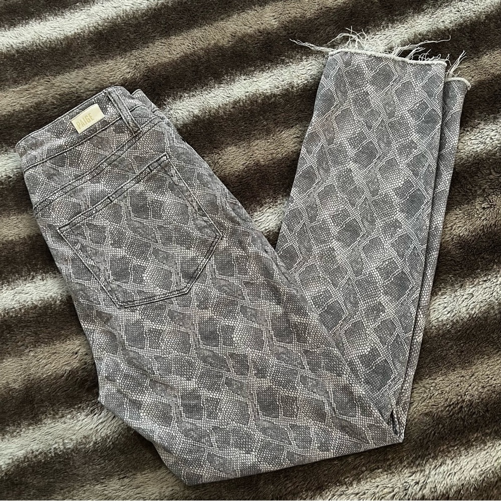 Snake print jeans🖤🐍